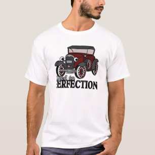 T-shirt Idade para Perfecção/Carro Antiquado