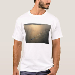 T-shirt imagem aérea de barco no Lago Gatun Panamá