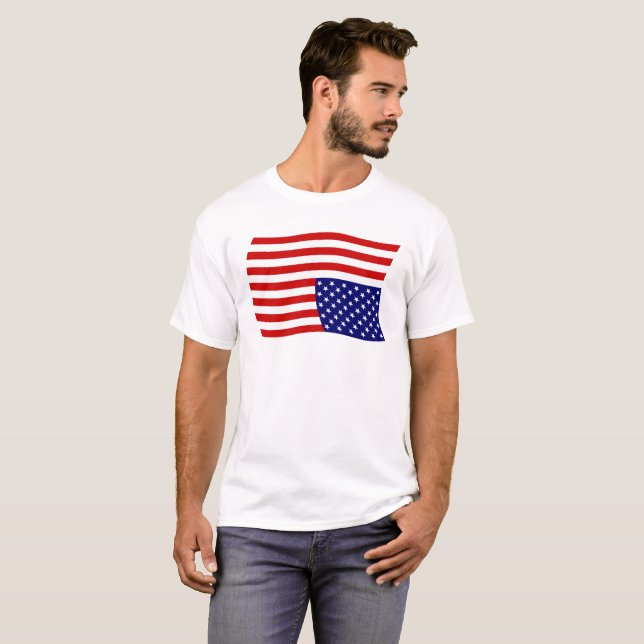 T-shirt Inclinação de Sinalizador Americano - Anti-Trump (Frente Completa)
