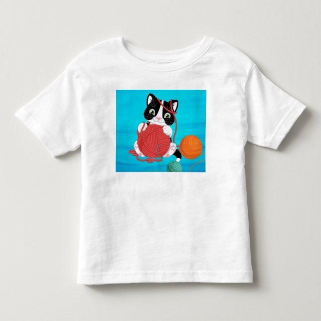 t-shirt infantil com gatinho a brincar com fios (Frente)
