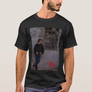 T-shirt intitulado