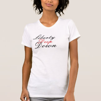 T-shirt intitulado