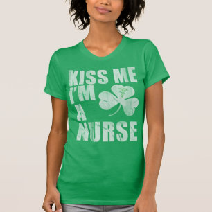 T-shirt Irlandês beije-me que eu sou uma enfermeira