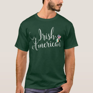T-shirt irlandês dos corações de Entwinted do