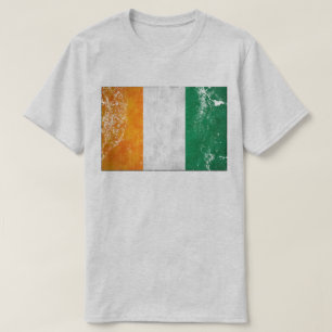 T-shirt irlandeses do trevo da bandeira