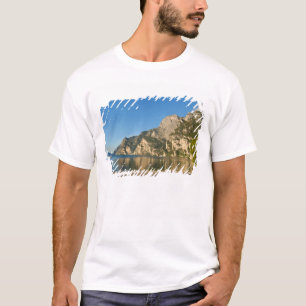 T-shirt Itália, Riva del Garda, Lago Garda, Monte