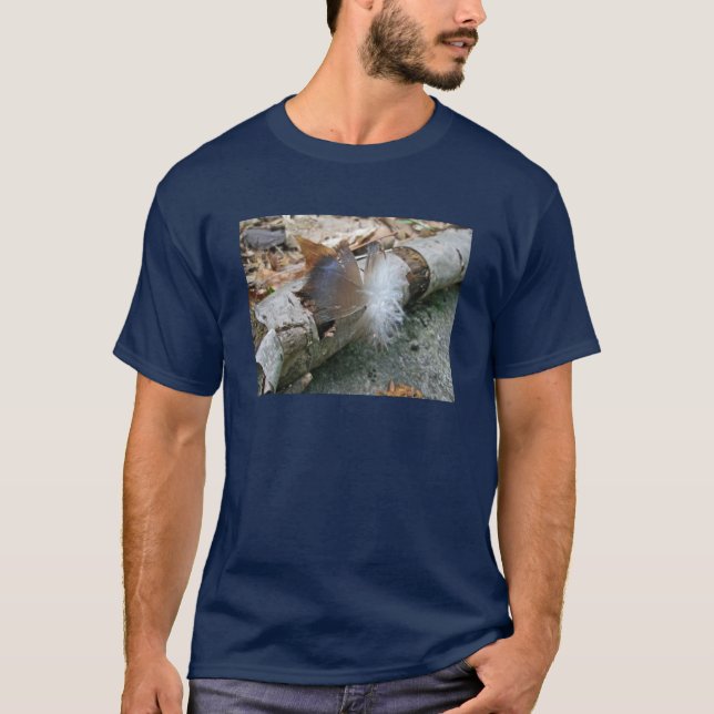 T-shirt Itens de Coordenação de Folhas de Abutre-Turca (Frente)