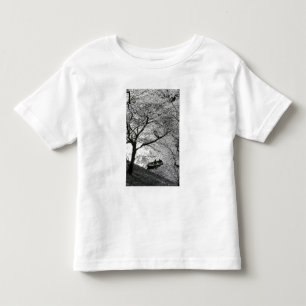 T-shirt Japão, Tóquio. Flores de cerejeira no Palácio Impe