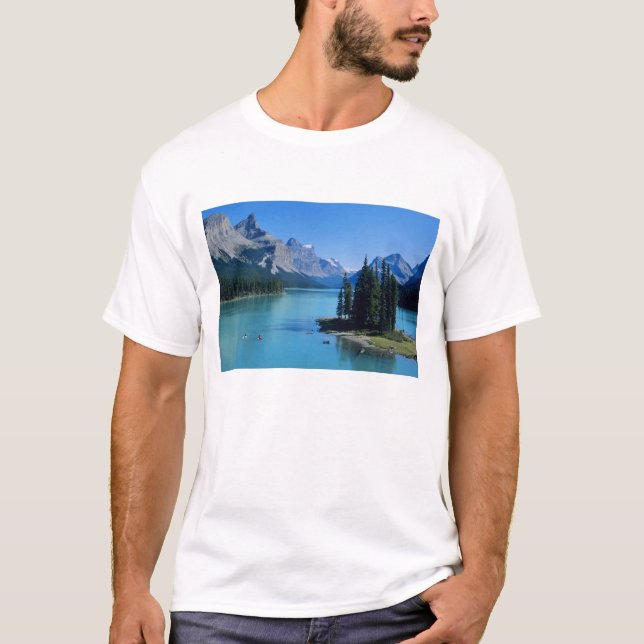 T-shirt Kayaking em Maligne Lake na Ilha Spirit (Frente)