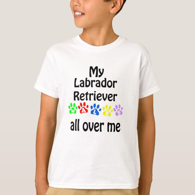T-shirt Labrador Retriever Walks Design (Frente)