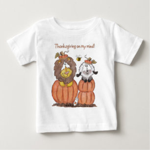 T-shirt Leão e Lamb em Pumpkins