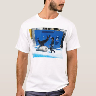 T-shirt Leão e treinador do mar