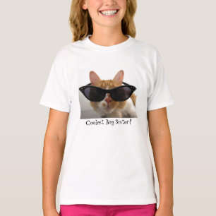 T-shirt legal das meninas do gato da irmã mais