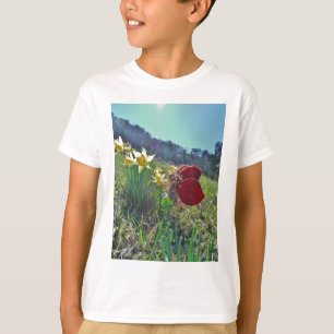 T-shirt Leite e flores amarelas