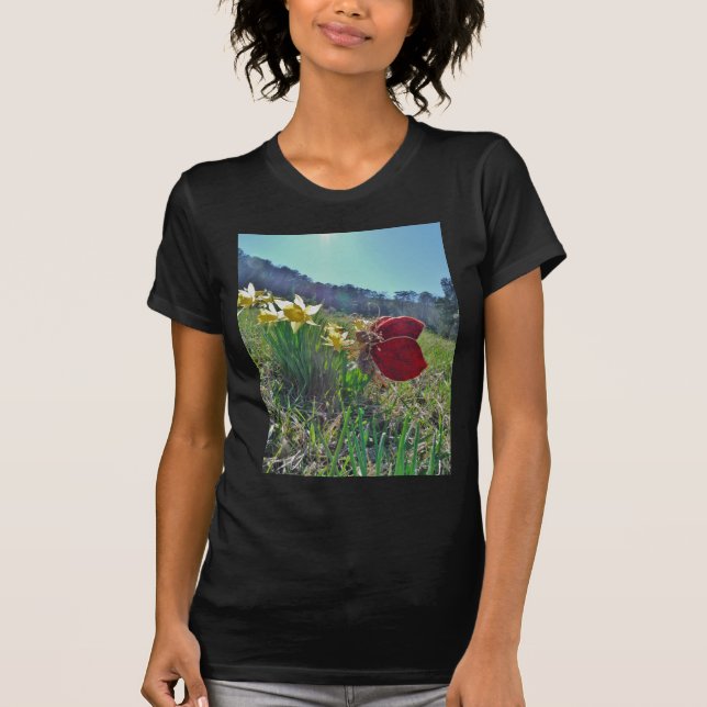 T-shirt Leite e flores amarelas (Frente)