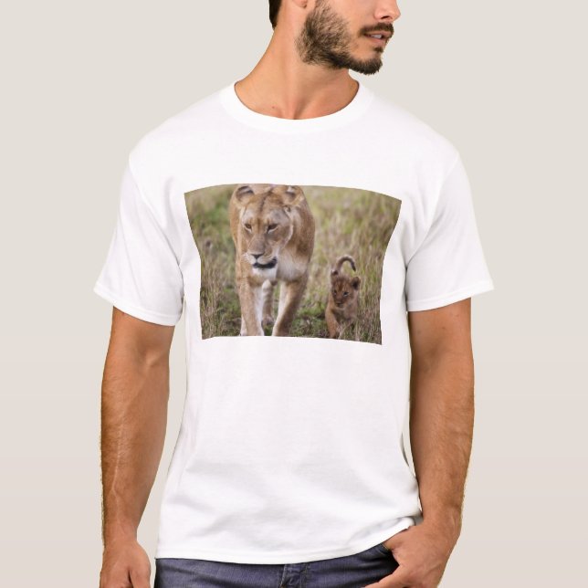 T-shirt Leoa com Filhote (Frente)