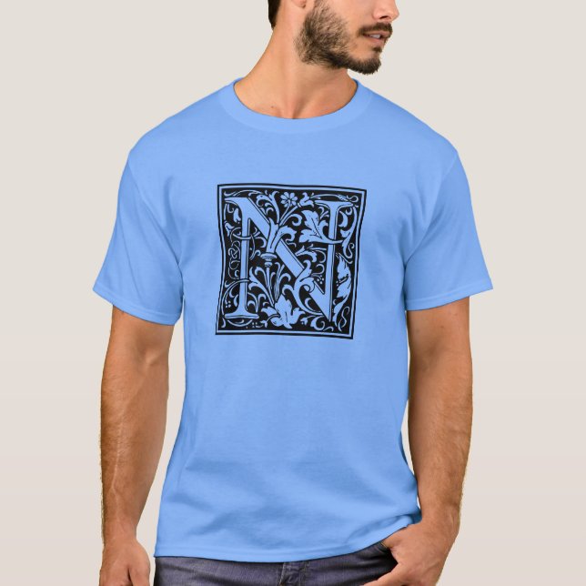 T-shirt Letra N Monograma Medieval Art Nouveau (Frente)