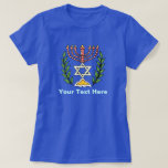 T-shirt Magen Persa David Menorah<br><div class="desc">Esta imagem foi adaptada de um antigo azulejo judeu persa e apresenta uma menorah com um Magen David (Estrela de David) enquadrado por ramos de oliveira. As imperfeições da imagem original pintada à mão foram preservadas.</div>