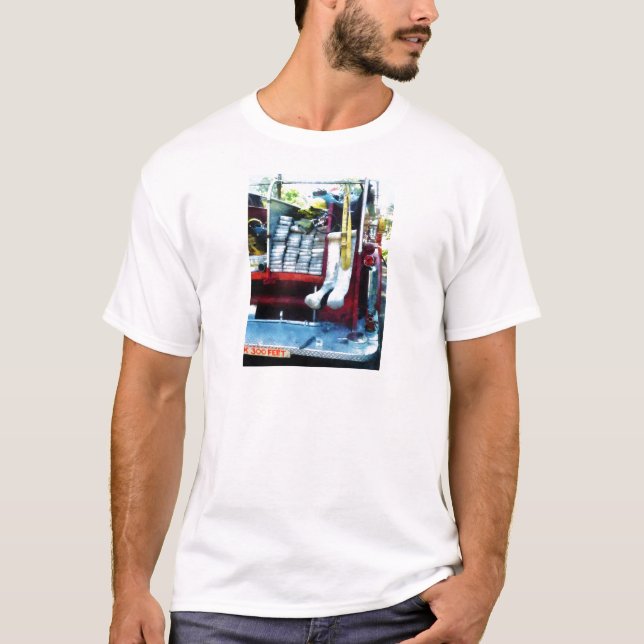 T-shirt Mangueiras no carro de bombeiros (Frente)