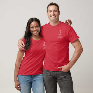 T-shirt Mantenha a calma e jogue a jaqueta de futebol - es