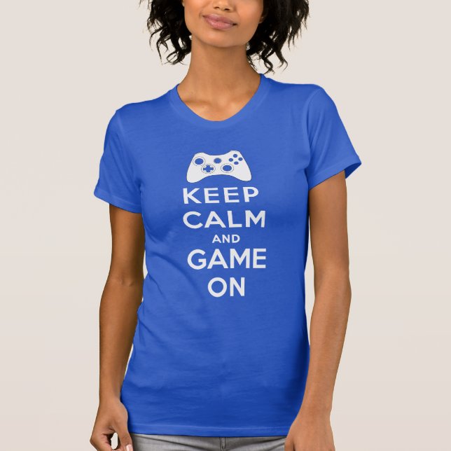 T-shirt Mantenha a calma e o jogo sobre (Frente)