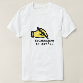 T-shirt Mão com lápis e texto: escribiendo en español