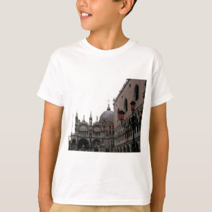 T-shirt Marca de Rua ao quadrado e Basilica