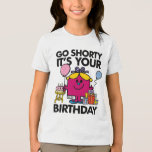 T-shirt Menina Birthday | Ir Versão Curta 32<br><div class="desc">Bolo, balões e presentes? Deve ser uma festa de aniversário! A pequena Srta. Birthday está pronta para comemorar com você e todos os amigos dela. Coloque este design bonito em um produto personalizado Zazzle e dê-o como presente a alguém na sua vida celebrando um aniversário. É garantido trazer um sorriso...</div>