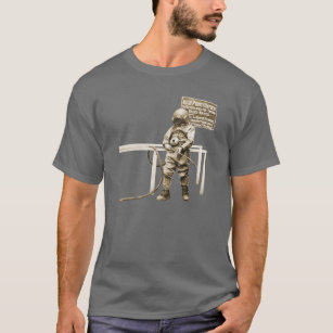 T-shirt Mergulhador do vintage com a tocha de corte do