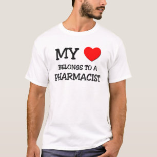 T-shirt Meu coração pertence a um FARMACÊUTICO