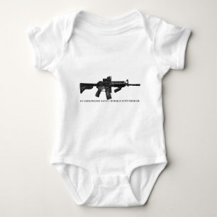 T-shirt Meu namorada diz que eu devo Accessorize AR15