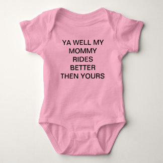 T-SHIRT MINHA MAMÃE MONTA MELHOR ENTÃO SEUS