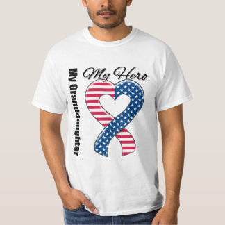 T-shirt Minha neta minha fita patriótica dos EUA do herói