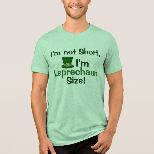 T-shirt Não sou pequeno, sou Leprechaun Tamanho Engraçado  (Frente)