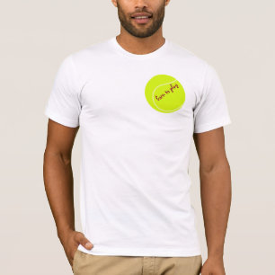 T-shirt Nascer para jogar, com tênis