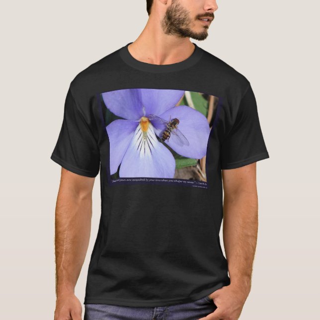 T-shirt Natureza Do Violeta-Pé De Pássaros De Amor (Frente)