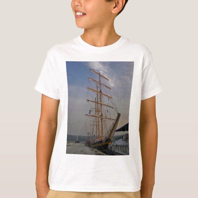 T-shirt Navio alto em Varna (Frente)