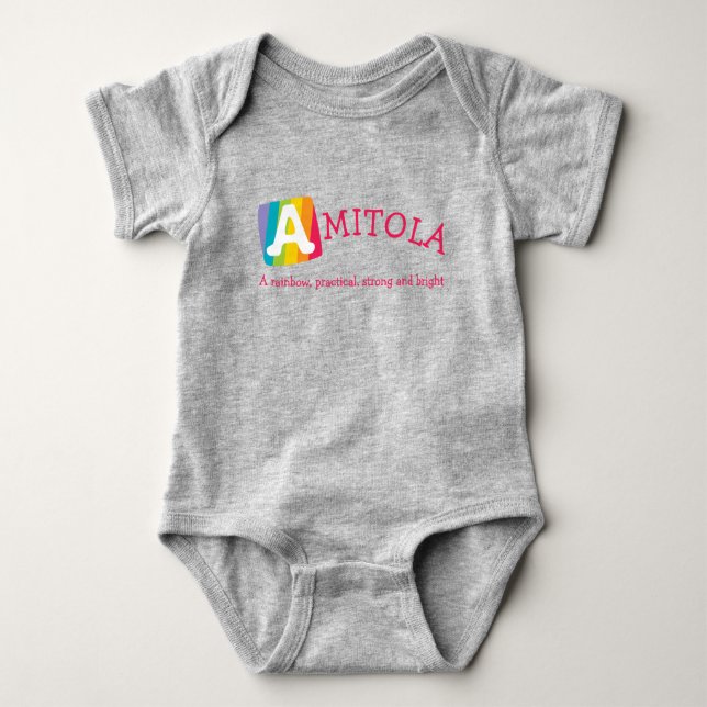 T-shirt Nome do bebê arco-íris amitola unisex (Frente)