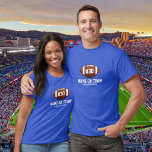 T-shirt Nome, Número, Equipe do Design de futebol personal<br><div class="desc">Este design de futebol personalizado apresenta um futebol americano com um número de camisa e uma ou duas linhas de texto personalizado - nome do jogador, nome da escola, nome da equipe, etc. Perfeito para jogadores de segundo grau, jovens ou universitários ou fãs de futebol. Mostre seu espírito escolar e...</div>