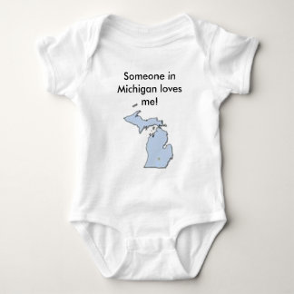 T-shirt O bebê, alguém em Michigan ama-me!