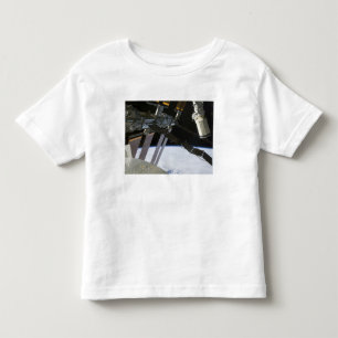 T-shirt O braço do esforço entre o Stat internacional do