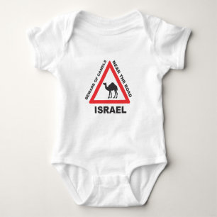 T-shirt O camelo assina dentro Israel