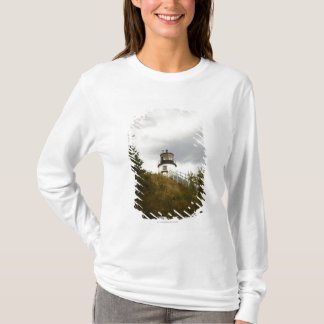 T-shirt O farol principal da coruja em um dia nebuloso