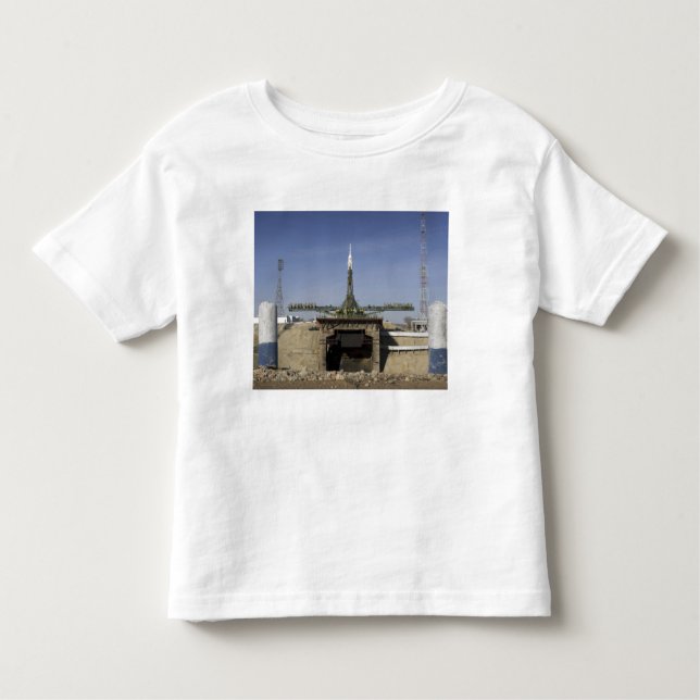 T-shirt O foguete Soyuz é erguido na posição 6 (Frente)