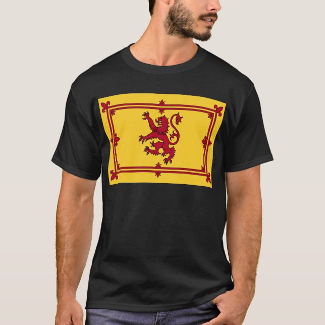 T-shirt O leão desenfreado de Scotland (Frente)