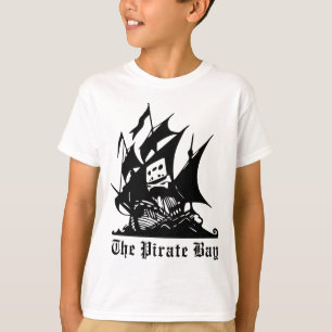 T-shirt o logotipo do navio de pirata da baía do pirata