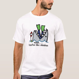T-shirt O mergulhador prova o tubarão da galinha