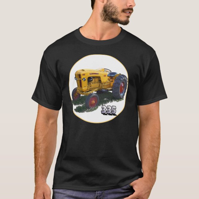T-shirt O modelo 335 (Frente)