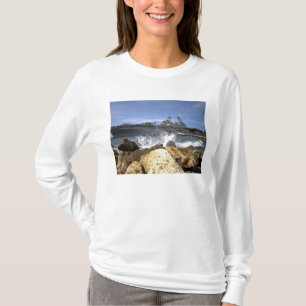 T-shirt O navio de assalto anfíbio USS Kearsarge