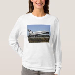 T-shirt O ônibus espacial Atlantis toca